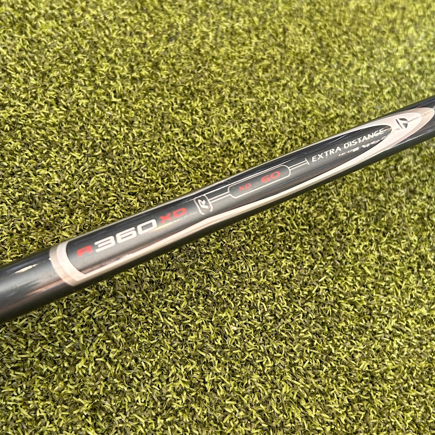 RH Taylormade R360 XD (10.5). Regular Flex.