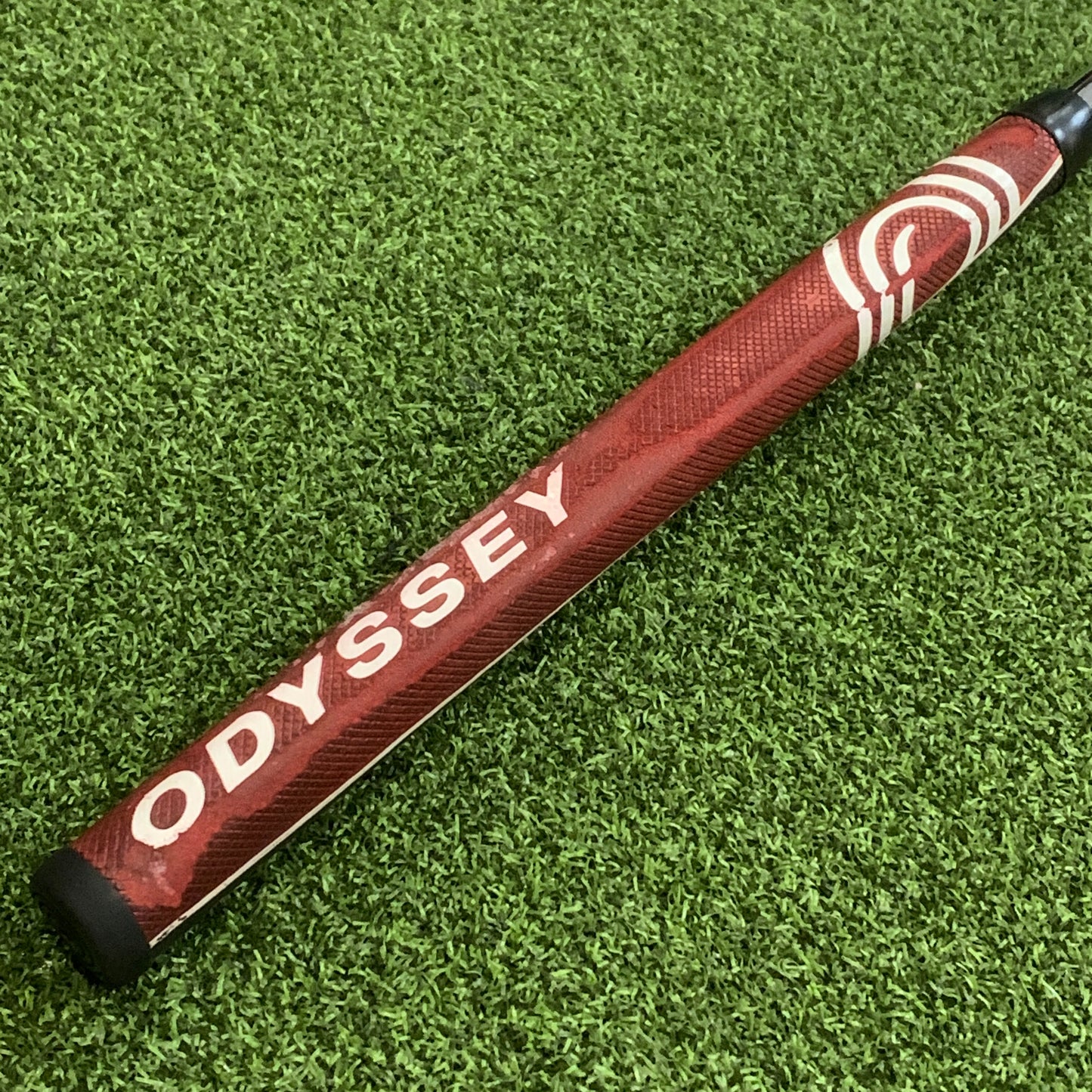 LH Odyssey White Hot XG #1 Putter. 33 IN.