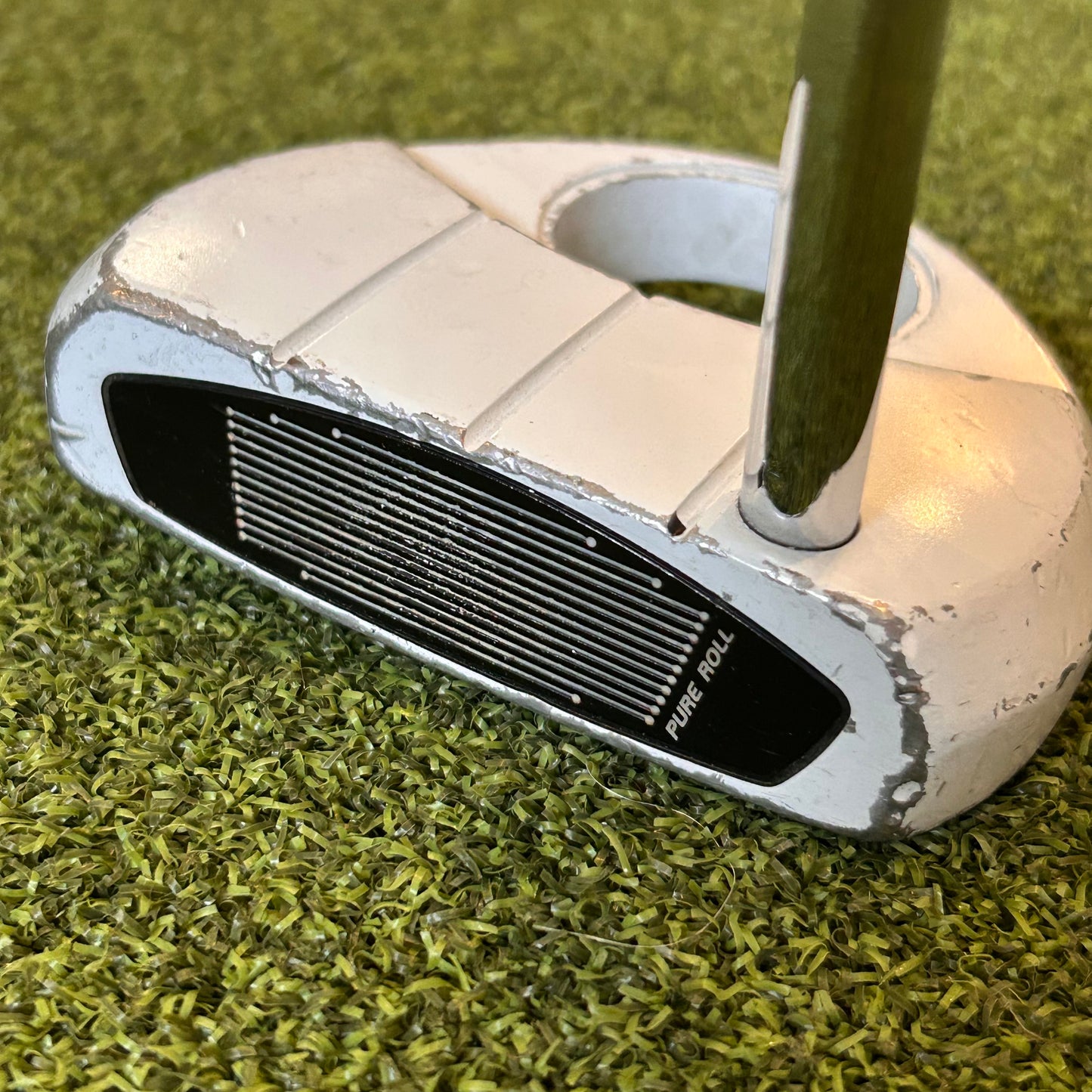 RH Taylormade Ghost Corza Putter. 34 IN.