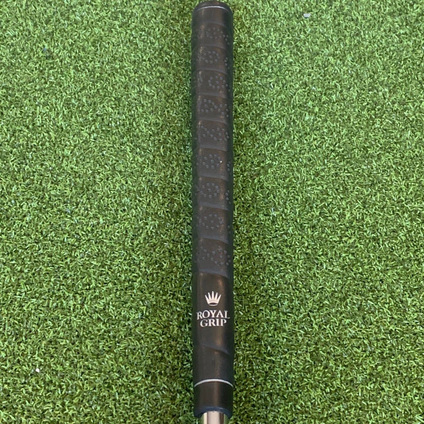 RH Odyssey Tri Hot #3 Putter. 33 IN.